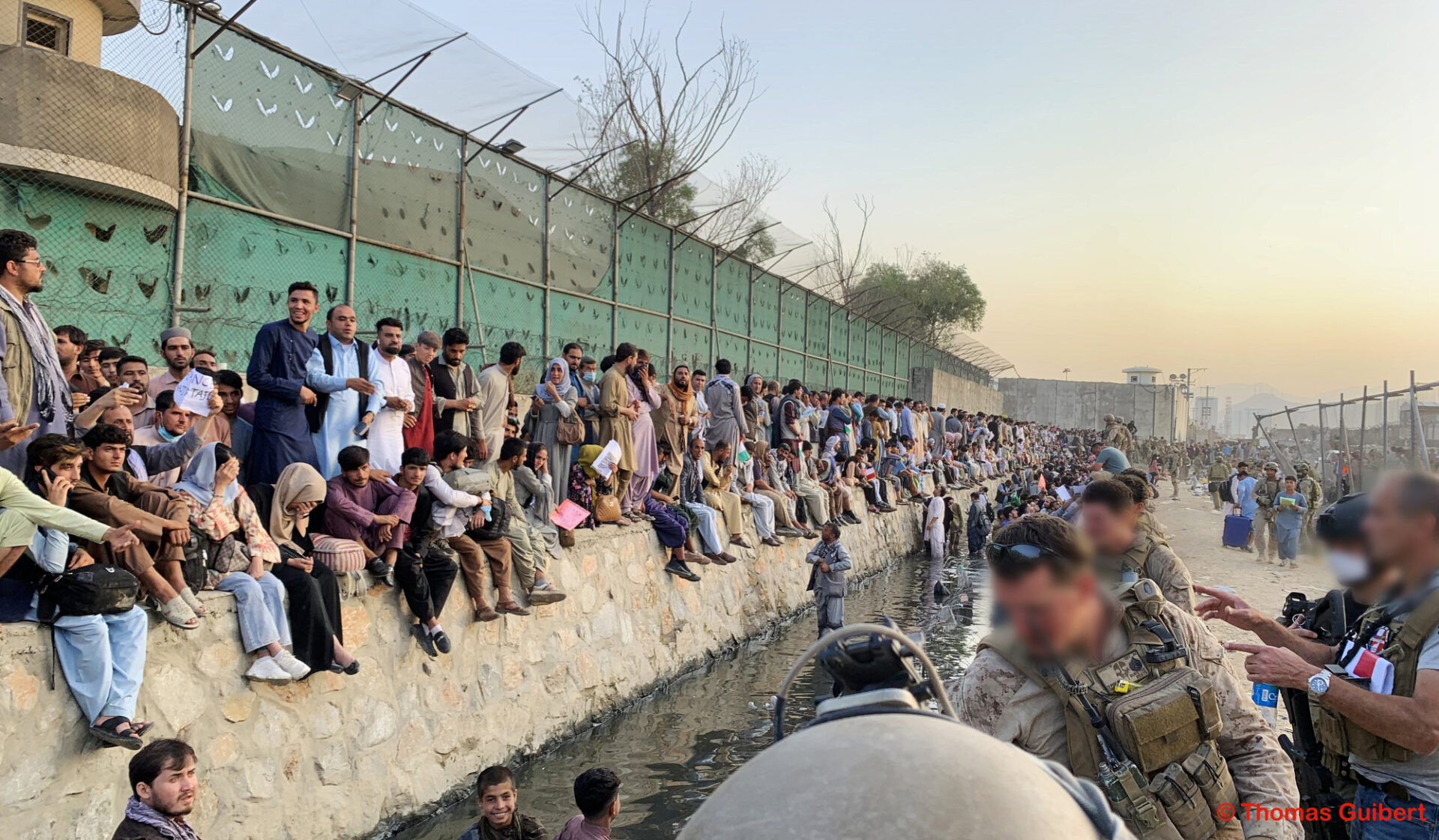 Kabul Chaos Des civils afghans